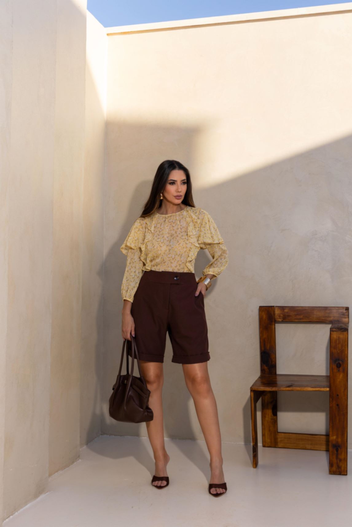 SHORT / RAQUEL