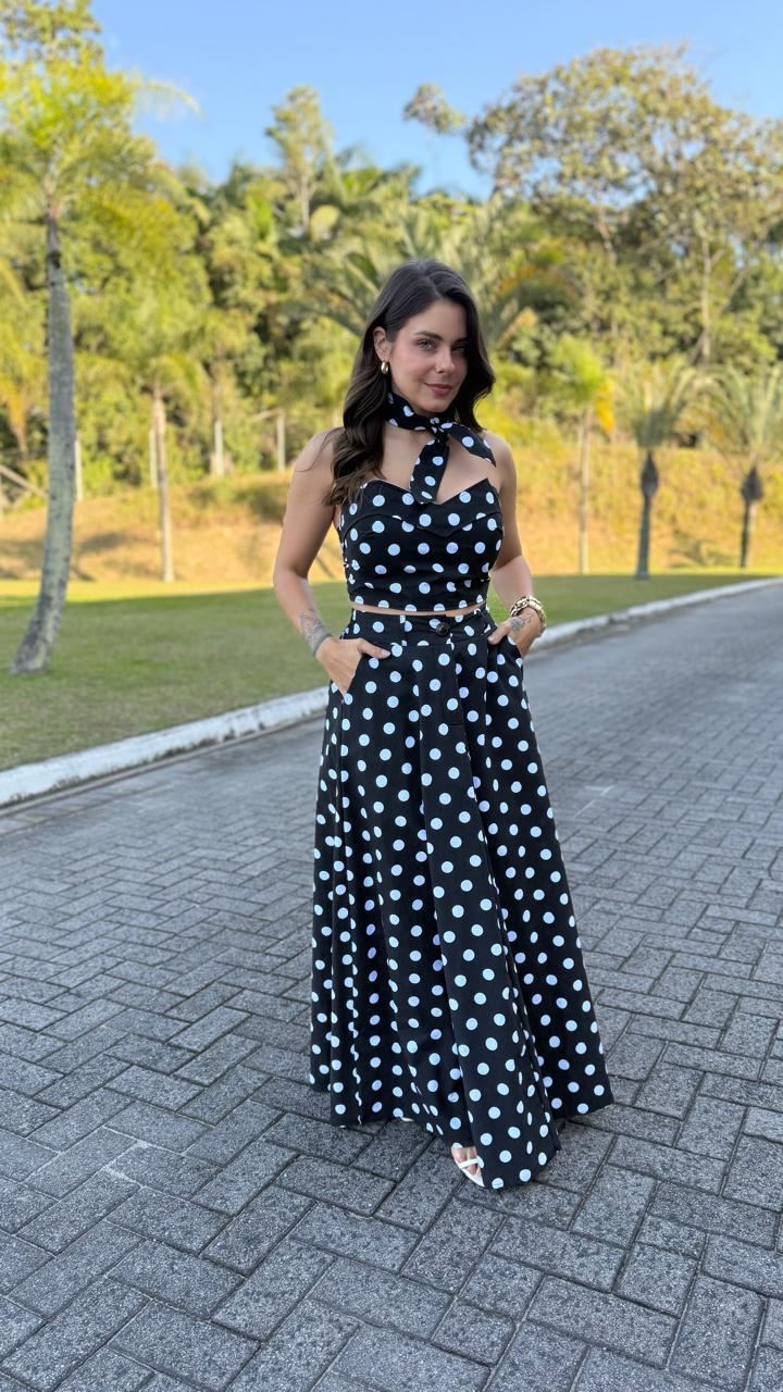 Conjunto poá