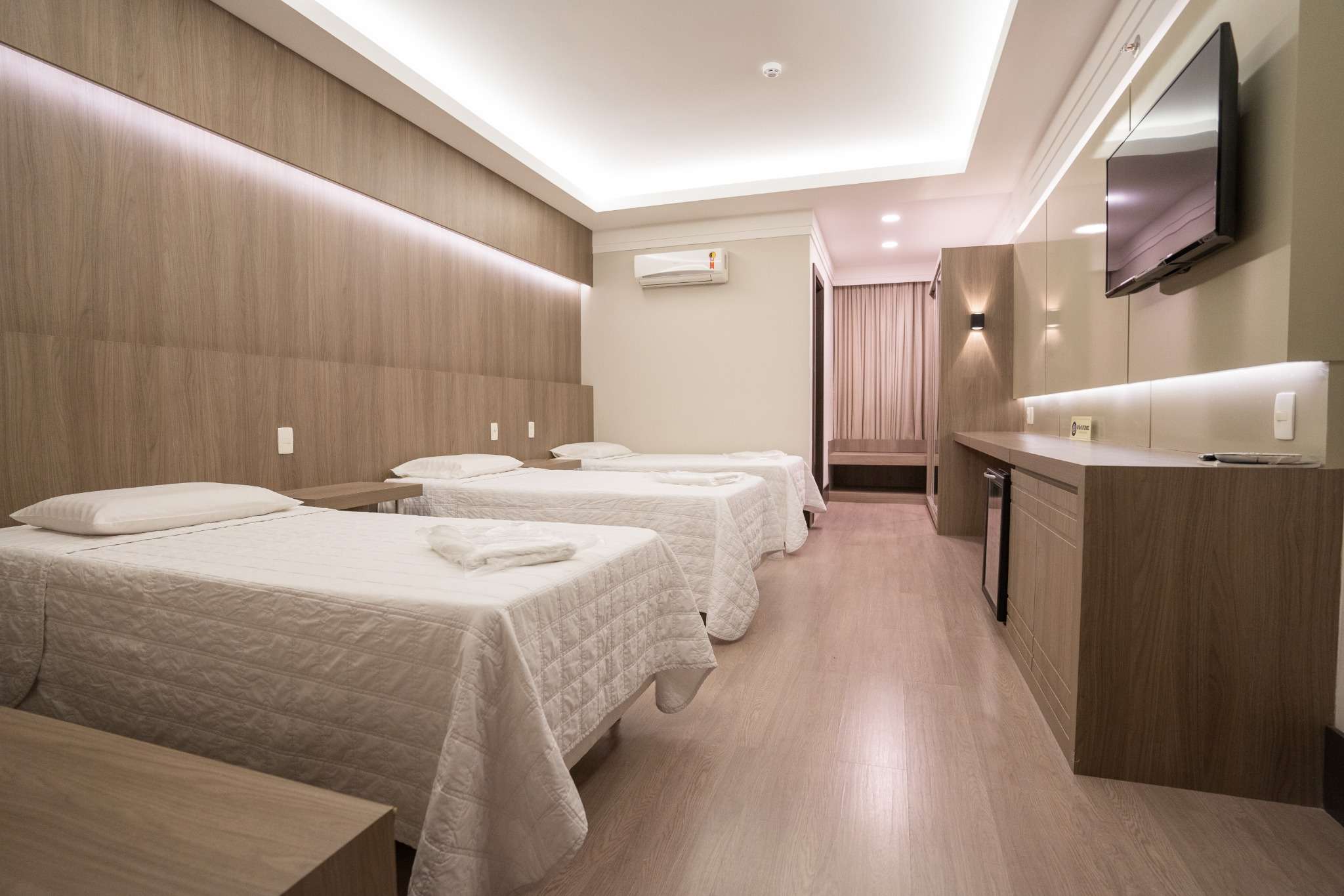 Master Hotel